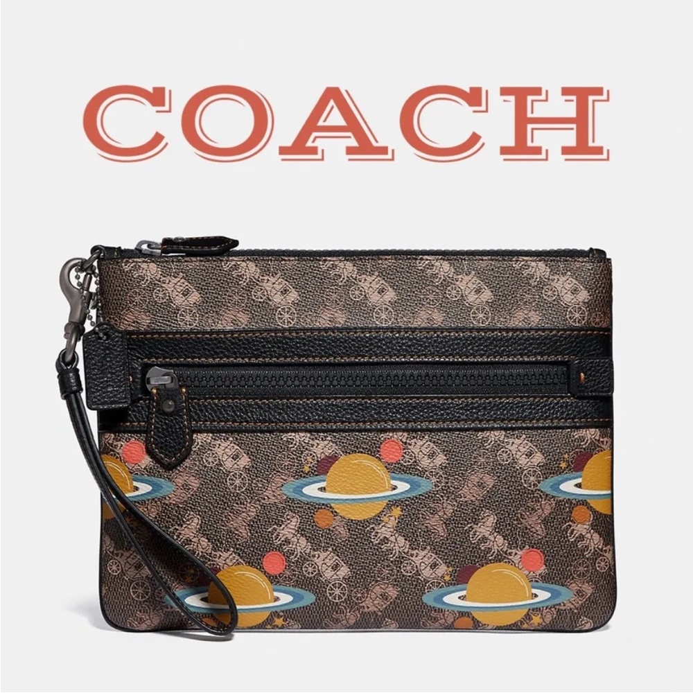 BNWT COACH Wristlet